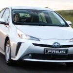 2025 Toyota Prius v Pictures