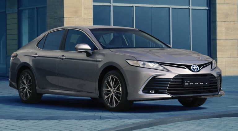 New 2026 Toyota Camry Hybrid MPG