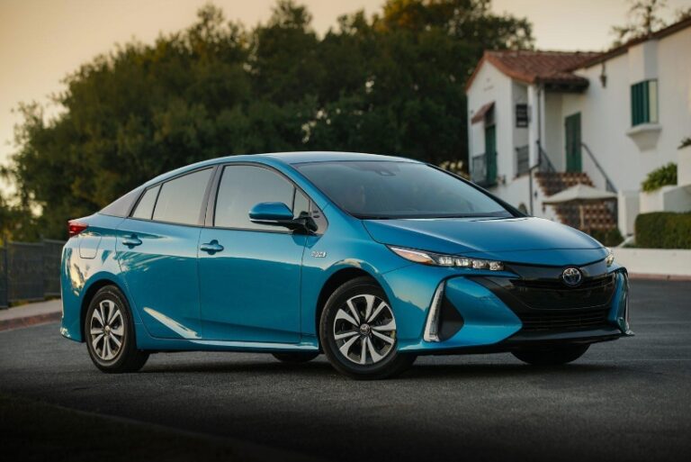 New 2026 Toyota Prius MPG