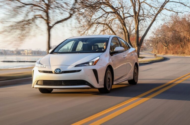 2026 Toyota Prius Images