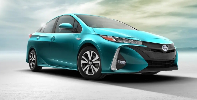 2027 Toyota Prius Prime Features